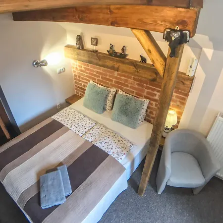 Konukevi Pension Oybin 3*